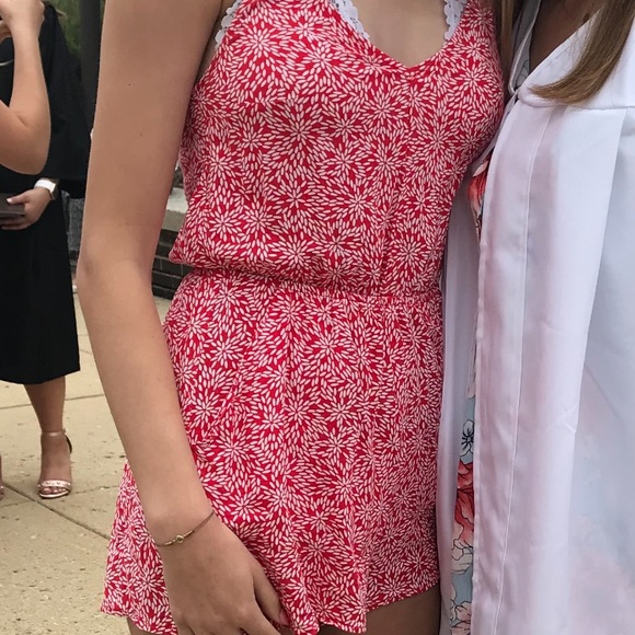 Adorable red romper from h&m - Picture 2 of 2